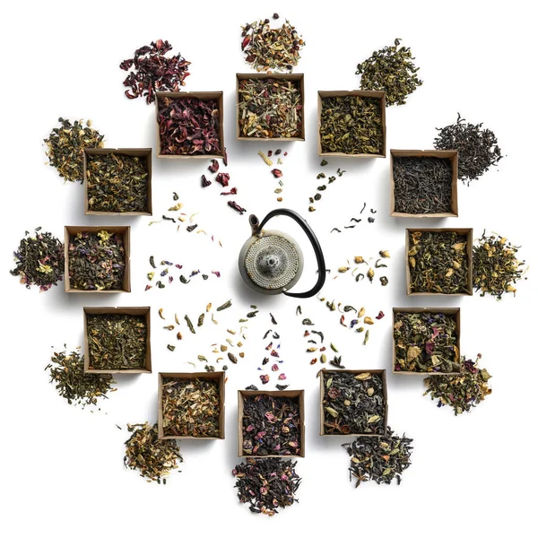 Grand ensemble de thé en forme de cadran d'horloge. Vue du dessus sur fond blanc — Photo