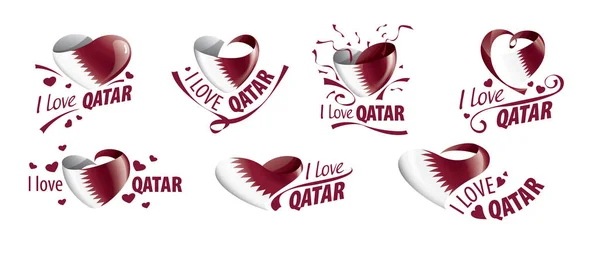 Государственный флаг Катара в форме сердца и надпись "Я люблю Катар". Векторная иллюстрация — стоковый вектор