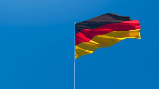 Németország nemzeti zászlaja a szélben. — Stock videók