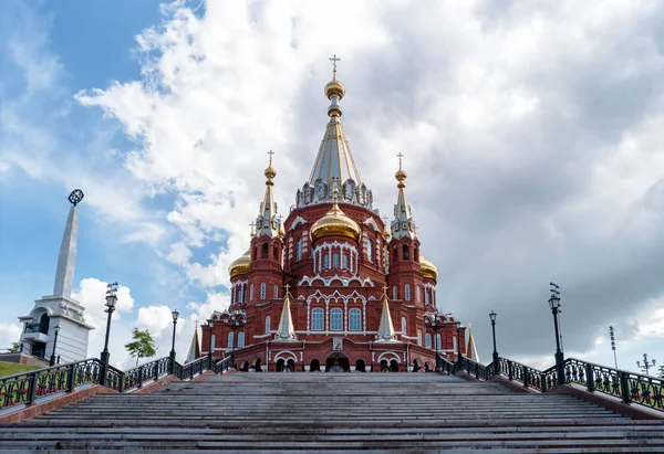 Ville Izhevsk Russie Vue Cathédrale Saint Michel Depuis Escalier — Photo