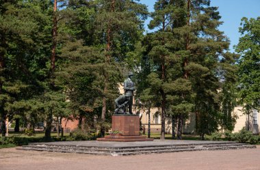 Hamina, Finlandiya - 20 Haziran 2019: 2. Dünya Savaşı 'nda ölen Fin Subaylar Anıtı.