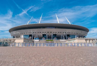 Saint Petersburg, Rusya - 19 Haziran 2019: Yazın Gazprom Arena manzarası. 2020 Uefa Avrupa Futbol Şampiyonası için ev sahibi stadyum.