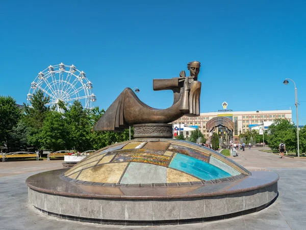 Tyumen Russia Липня 2018 Скульптура Мелодія Цветненському Бульварі — стокове фото