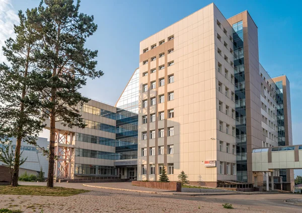 Krasnoyarsk, Rusya - 23 Temmuz 2018: Sibirya Federal Üniversitesi Petrol ve Gaz Enstitüsü.