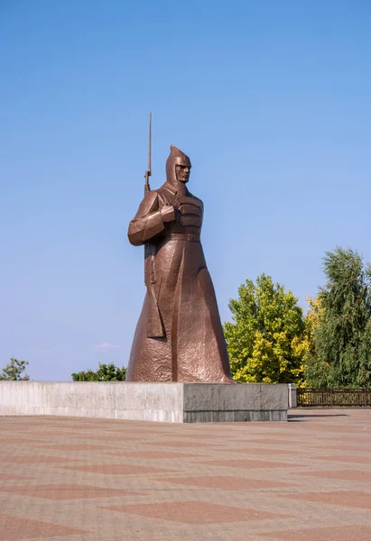 Stavropol Russia September 2017 Monument Red Guard Soldier Standing Fortress — Stock Photo, Image