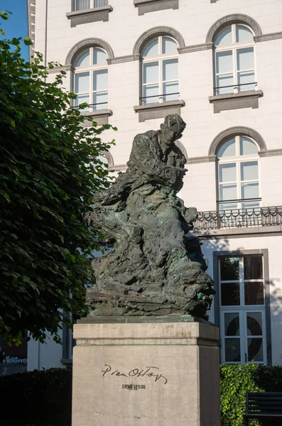 Antwerpen België Juli 2019 Zicht Het Standbeeld Paul Van Ostaijen — Stockfoto
