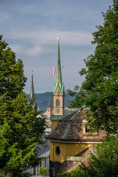Wieża Biblioteki Centralnej Wieżą Zegarową Zurych Szwajcaria — Zdjęcie stockowe