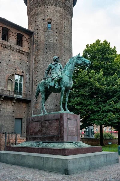 Torino Italia Luglio 2019 Monumento Cavalieri Italia Sullo Sfondo Del — Foto Stock