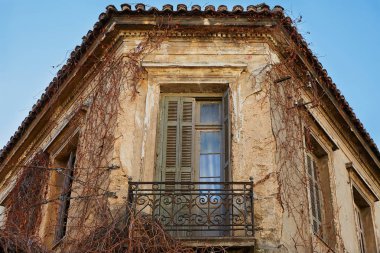 Atina Monastiraki yakınındaki eski bina