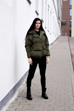 şık örtülü vardır