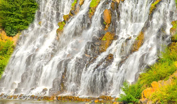 Cascada Artificial Montaña Parque — Foto de Stock