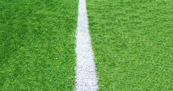 Erba verde campo di calcio sfondo, primo piano vista dall'alto — Foto Stock