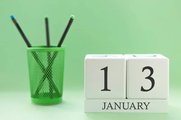 Calendario de escritorio de dos cubos para el 13 de enero — Foto de Stock