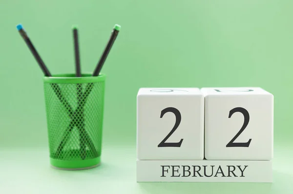 22 Şubat için iki küplük masa takvimi
