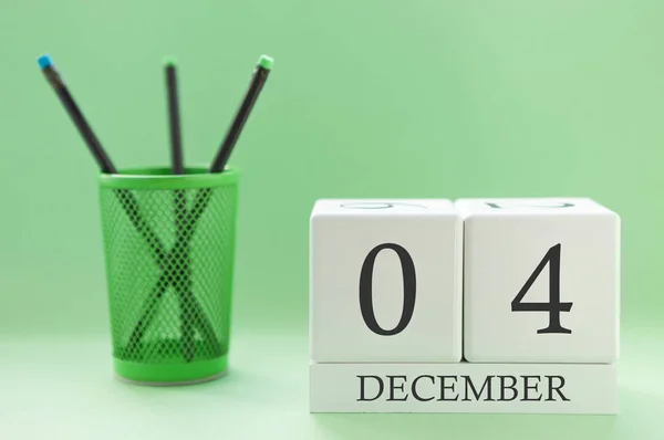 Calendario de escritorio de dos cubos para el 4 de diciembre — Foto de Stock