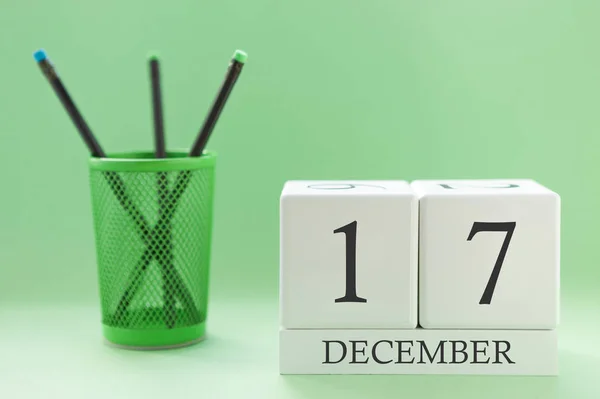 Calendario de escritorio de dos cubos para el 17 de diciembre — Foto de Stock