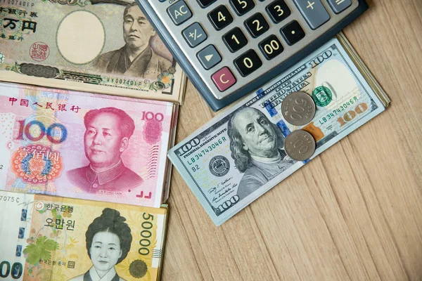 Muitas Notas Banco Iene Japão Dólar Eua Yuan China Won — Fotografia de Stock