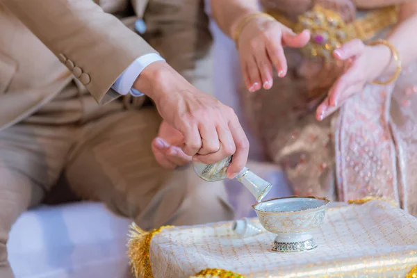 Libation Thai Engagement Pour Water Thai Wedding Pouring Water Thai — Stock Photo, Image