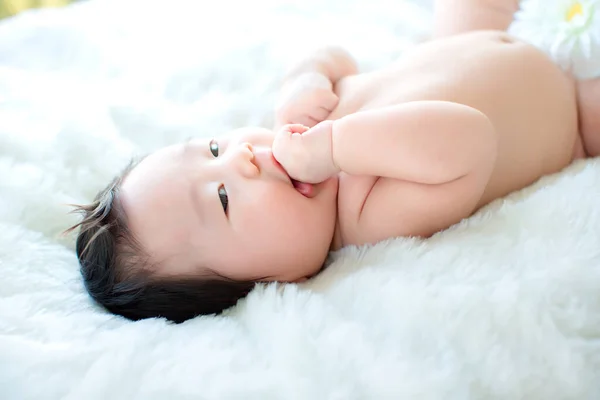 Portrait Cute Little Baby Girl Lying Bed — ストック写真