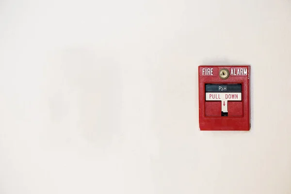 Red Fire Hydrant Wall Background — 图库照片