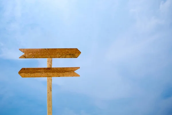 Wooden Sign Beach — Stock Photo, Image