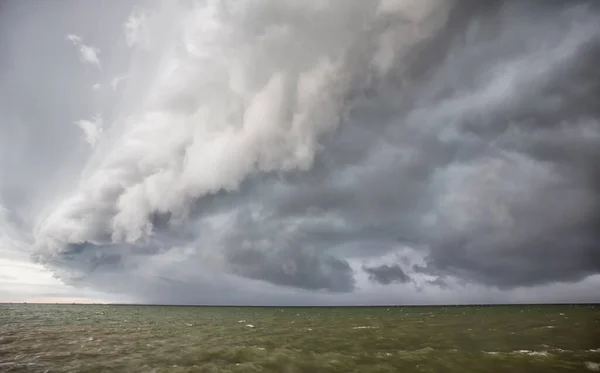 Nubes Tormenta Sobre Mar — Foto de Stock