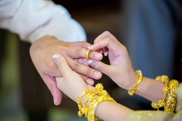 Wedding Rings Hands Groom — Stockfoto