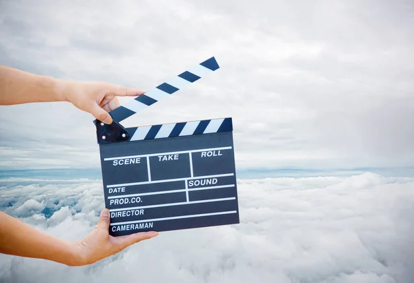 Movie Clapper Hand Blue Background — Stockfoto