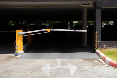 Şehirdeki otopark.