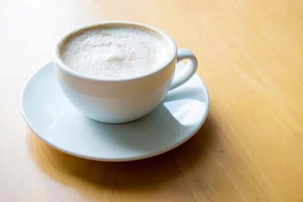 Taza Café Sobre Mesa Madera —  Fotos de Stock