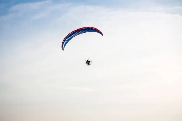 Paraglider Flying Sky — Stock Photo, Image