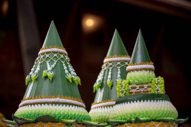 Geleneksel Thai tarzı Noel süslemeleri