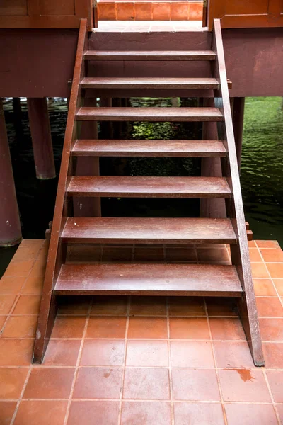 Escalera Madera Jardín —  Fotos de Stock