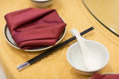 Lezzetli Asya yemeklerinin yakın görüntüsü