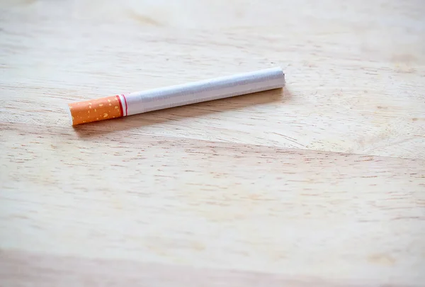 Cigarro Mesa Madeira — Fotografia de Stock