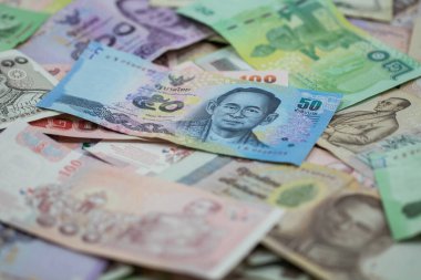 Bir yığın Amerikan lira banknotunu kapatın.