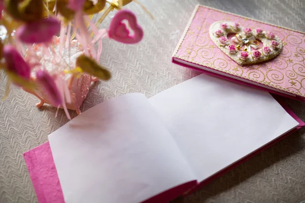 Book Heart Flowers Wooden Background — Stock Photo, Image