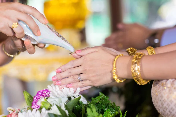 Hands Bride Groom Wedding Rings — Zdjęcie stockowe