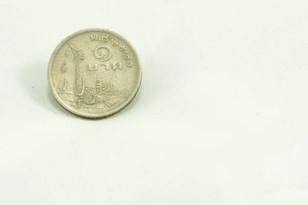 Vecchia Moneta Tailandese Sfondo Bianco — Foto Stock