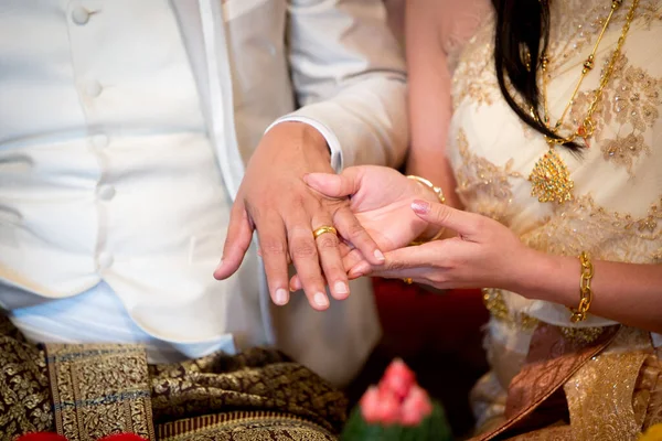 Young Married Couple Holding Hands Show Wedding Ring Ceremony Wedding — Stockfoto