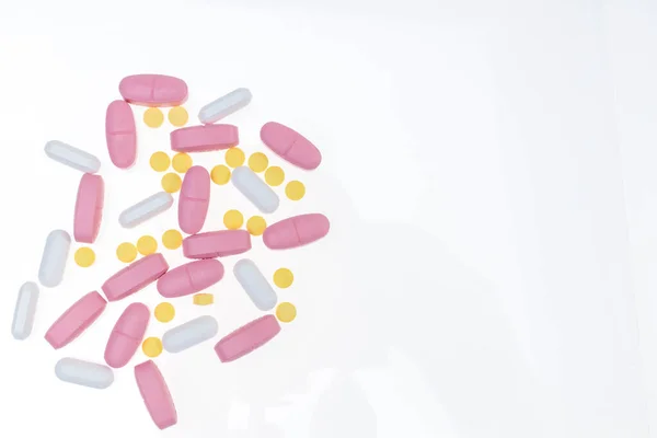 Prášky Vylévající Lahvičky Prášků Sortiment Farmaceutické Medicíny Pilulky Tablety Tobolky — Stock fotografie