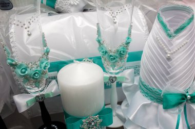 Zarif yemek masası.