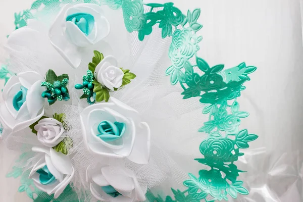 Zarif yemek masası.