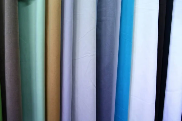 Kolorowe Tkaniny Jest Używany Projektowania Różnego Rodzaju Ubrania Dla Kobiet — Zdjęcie stockowe