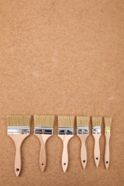 Fırçalar, temel boyama araçları kümesi