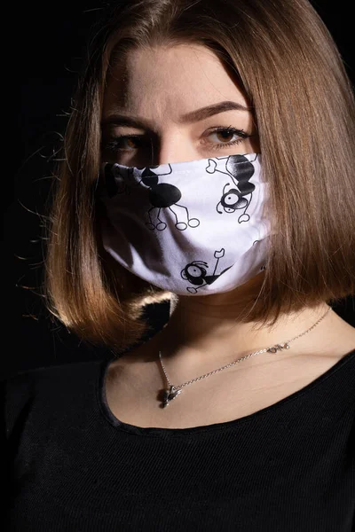 Atemschutzmaske Für Menschen Die Das Risiko Einer Infektion Mit Viren — Stockfoto