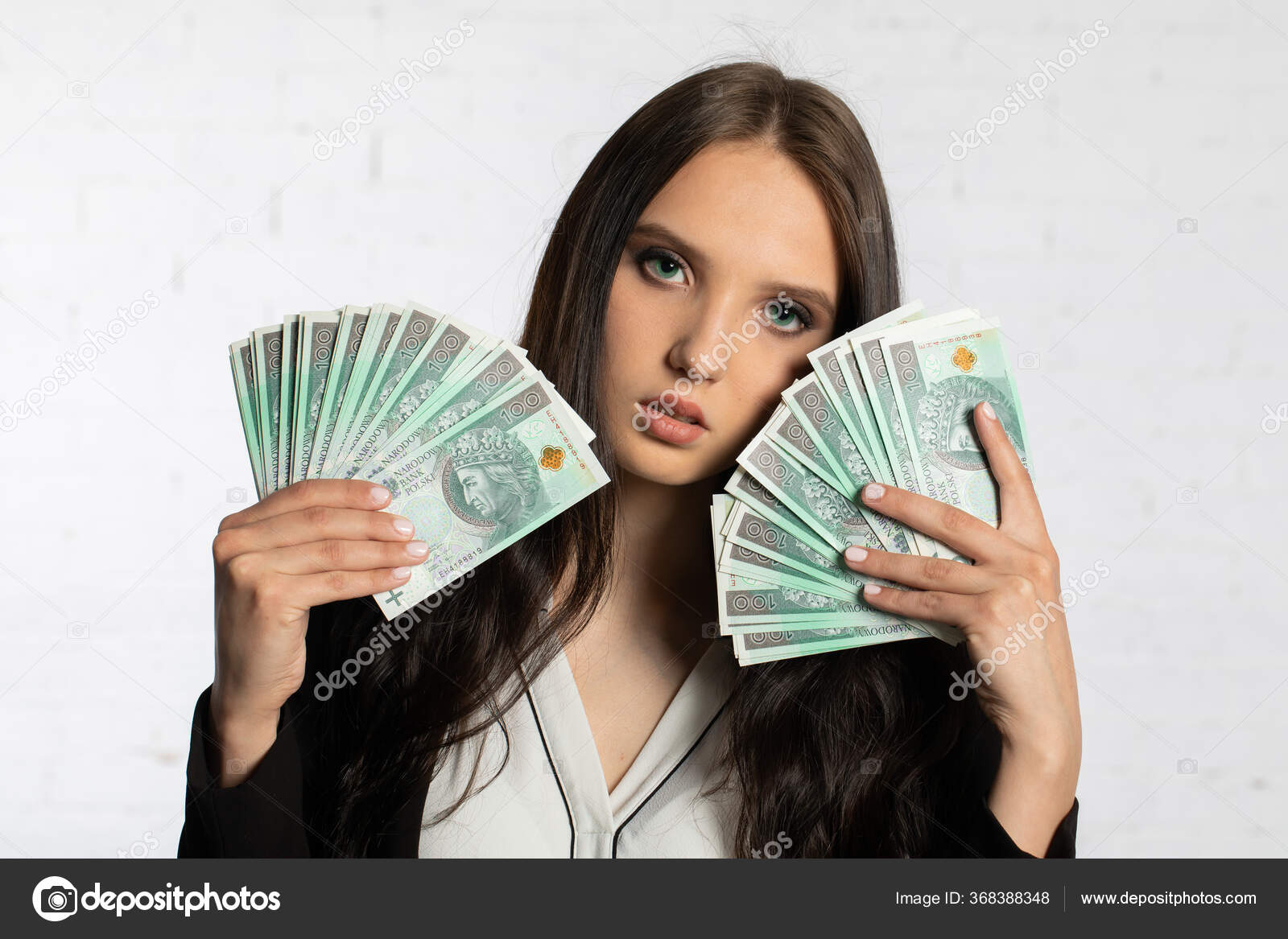 Бизнесвумен Держит Польские Банкноты Веерных Руках Молодая