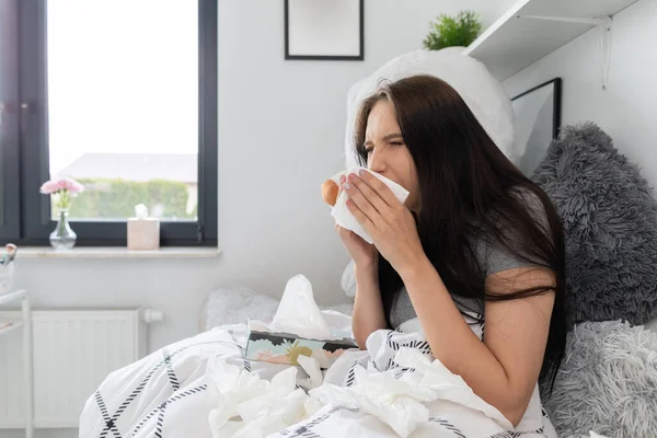 Chronic cough during a deep cold forces the use of tissues.