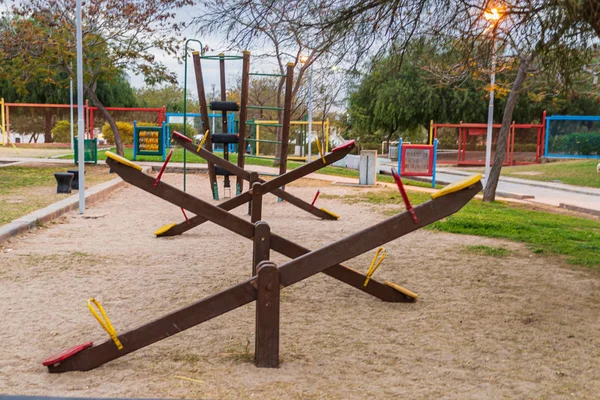 Crianças criança playground para lazer e atividade de recreação com brinquedo e deslizante sobra no parque no estilo de cor da infância . — Fotografia de Stock