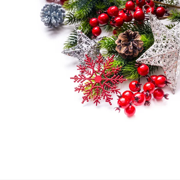 Decoración de Navidad estrellas de abeto copos de nieve aislados en blanco —  Fotos de Stock